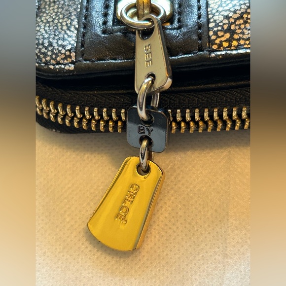 See by CHLOE Metallic Wallet EUC - Picture 4 of 6